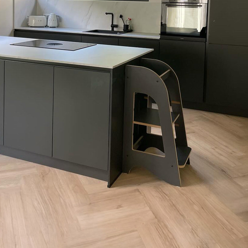 Montessori Lernturm grau höhenverstellbar