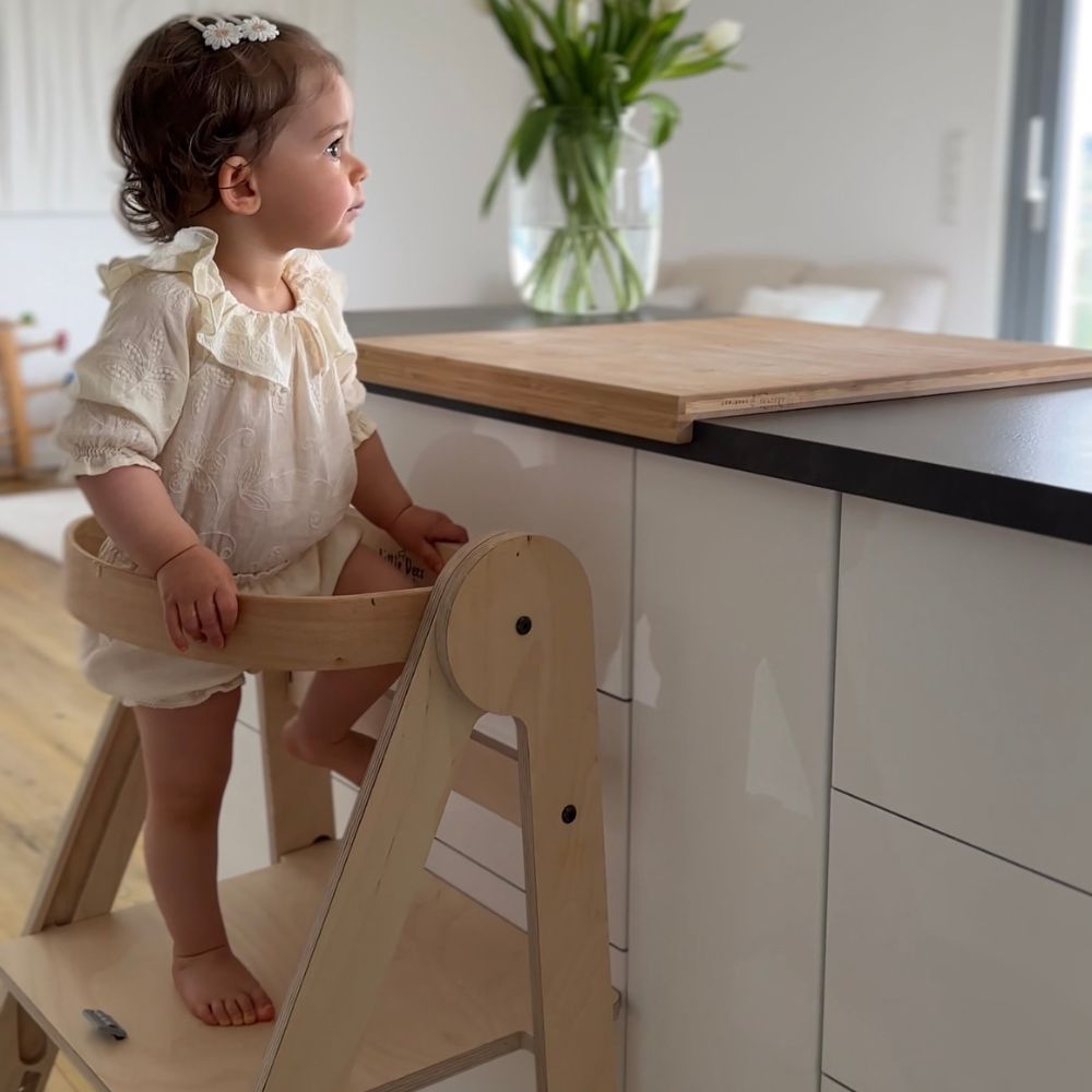 Lernturm klappbar natur - Küche Nahaufnahme