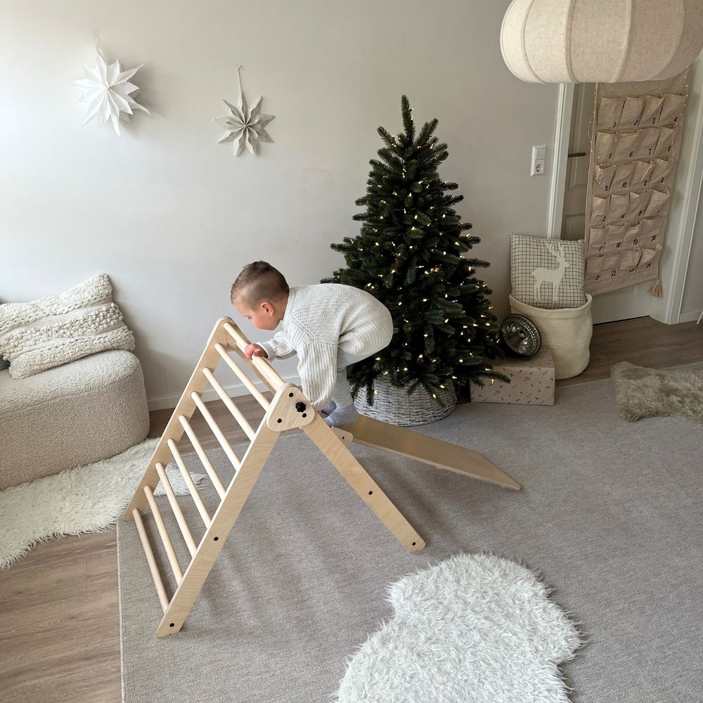 Großes Montessori Kletterdreieck mit Rutsche & Kletterleiter