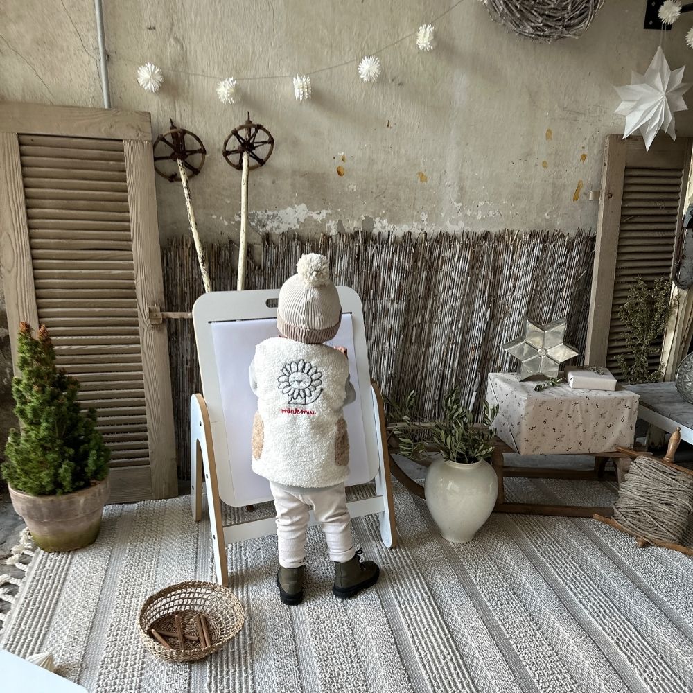 Montessori Maltisch für Kinder inklusive höhenverstellbarem Stuhl | Multifunktionales Mini-Atelier